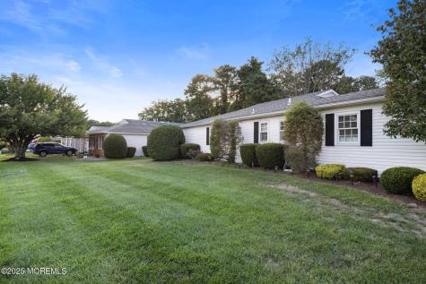 161 Lions Head Boulevard S Brick NJ 08723