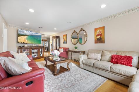 161 Lions Head Boulevard S Brick NJ 08723