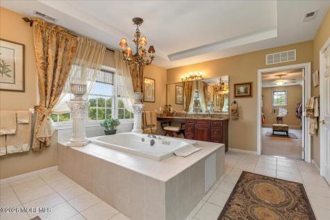 4 Apple Blossom Lane Cream Ridge NJ 08514