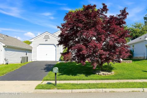 10 Springhill Drive Brick NJ 08724
