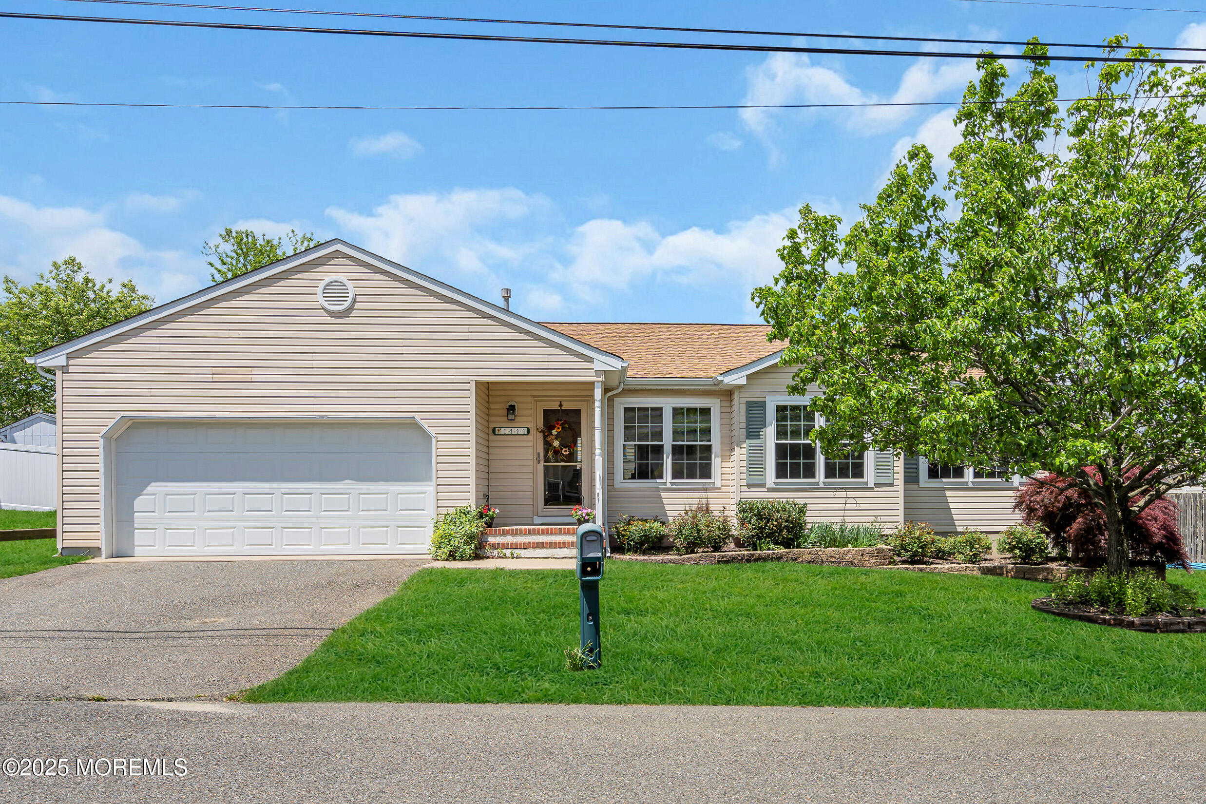 1444 Mermaid Avenue Beachwood NJ 08722