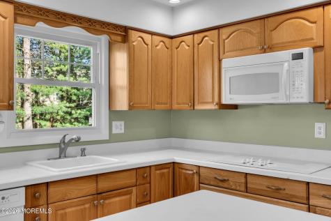 11 London Court Toms River NJ 08753