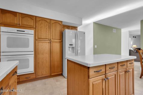 11 London Court Toms River NJ 08753