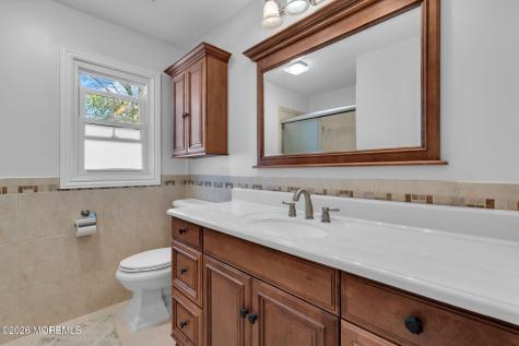 11 London Court Toms River NJ 08753