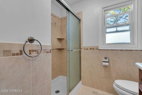 11 London Court Toms River NJ 08753