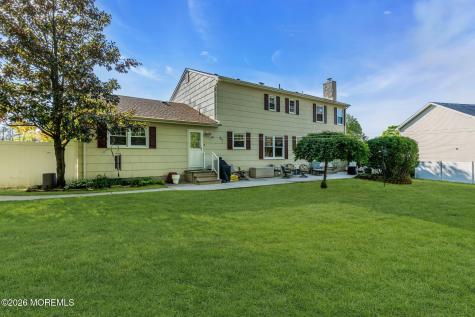 11 London Court Toms River NJ 08753
