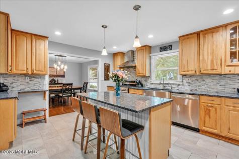25 Nedshire Drive Middletown NJ 07748