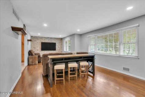 25 Nedshire Drive Middletown NJ 07748