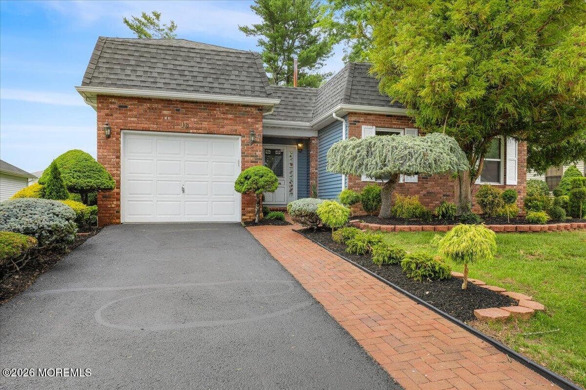 16 Suffolk Way Marlboro NJ 07746