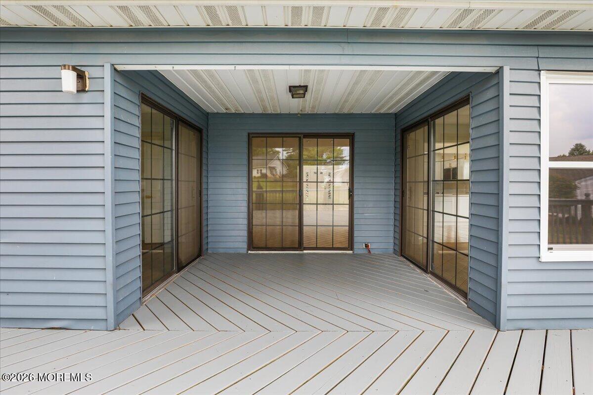16 Suffolk Way Marlboro NJ 07746