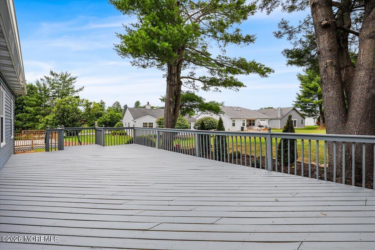 16 Suffolk Way Marlboro NJ 07746