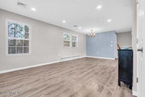 69 Sunset Road Whiting NJ 08759