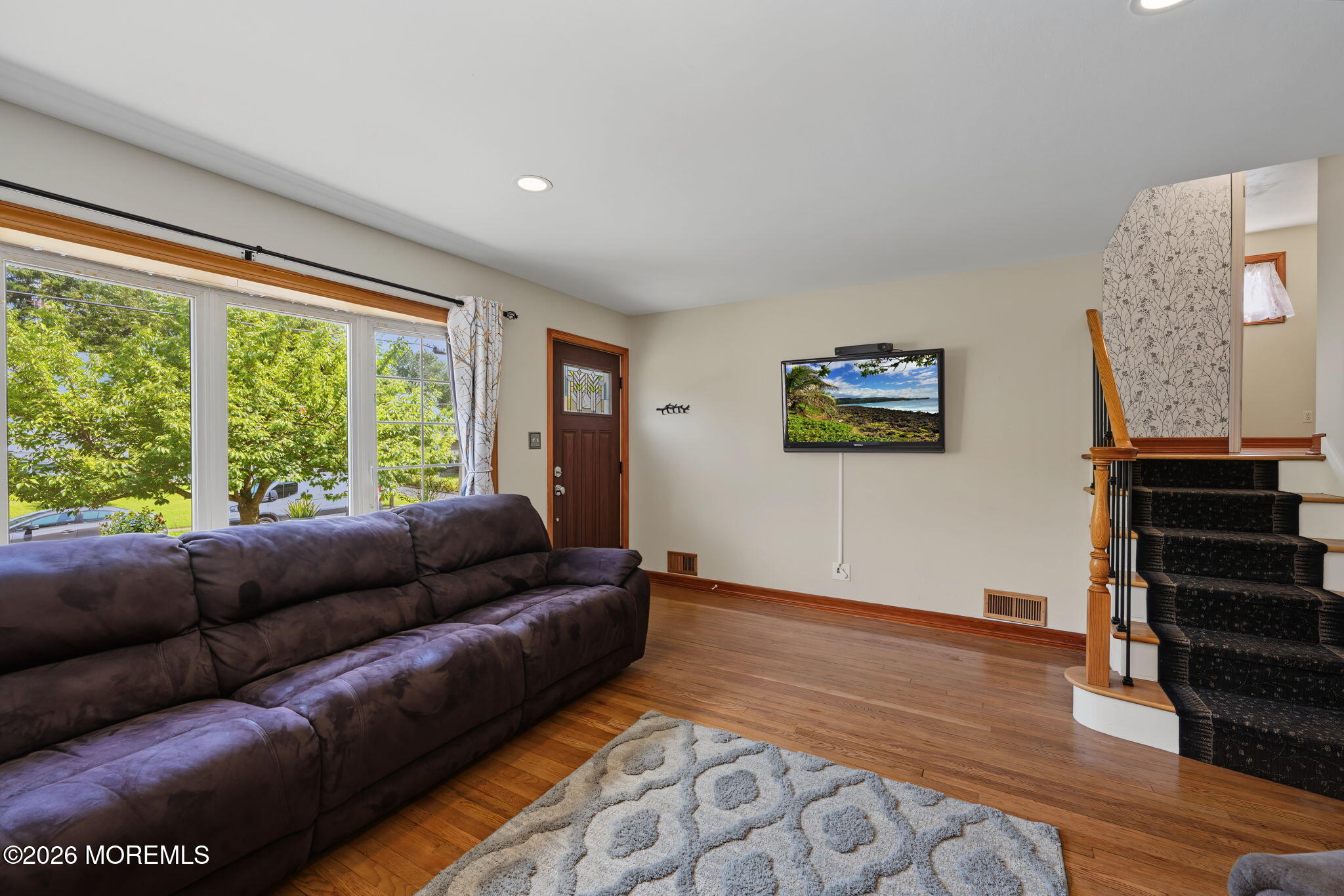 8 Bradford Road East Brunswick NJ 08816