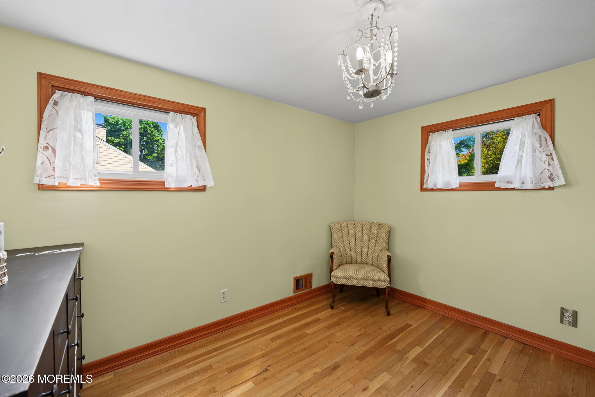 8 Bradford Road East Brunswick NJ 08816
