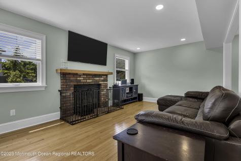 23 Appletree Road Howell NJ 07731