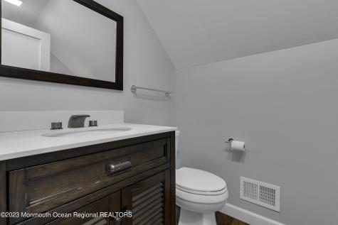 23 Appletree Road Howell NJ 07731