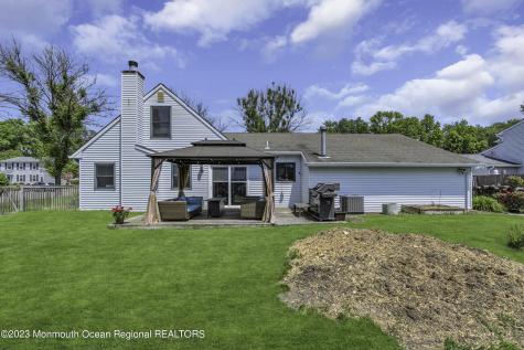 23 Appletree Road Howell NJ 07731