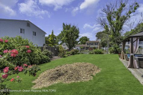 23 Appletree Road Howell NJ 07731