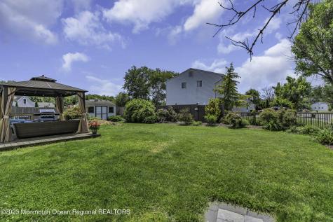 23 Appletree Road Howell NJ 07731