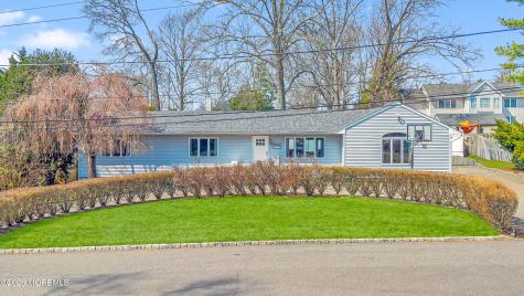 203 Gilford Avenue Island Heights NJ 08732