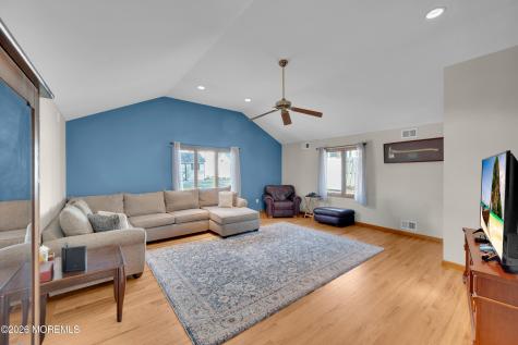 203 Gilford Avenue Island Heights NJ 08732