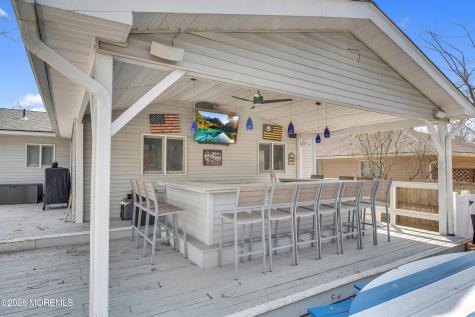 203 Gilford Avenue Island Heights NJ 08732