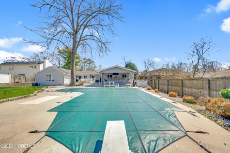 203 Gilford Avenue Island Heights NJ 08732