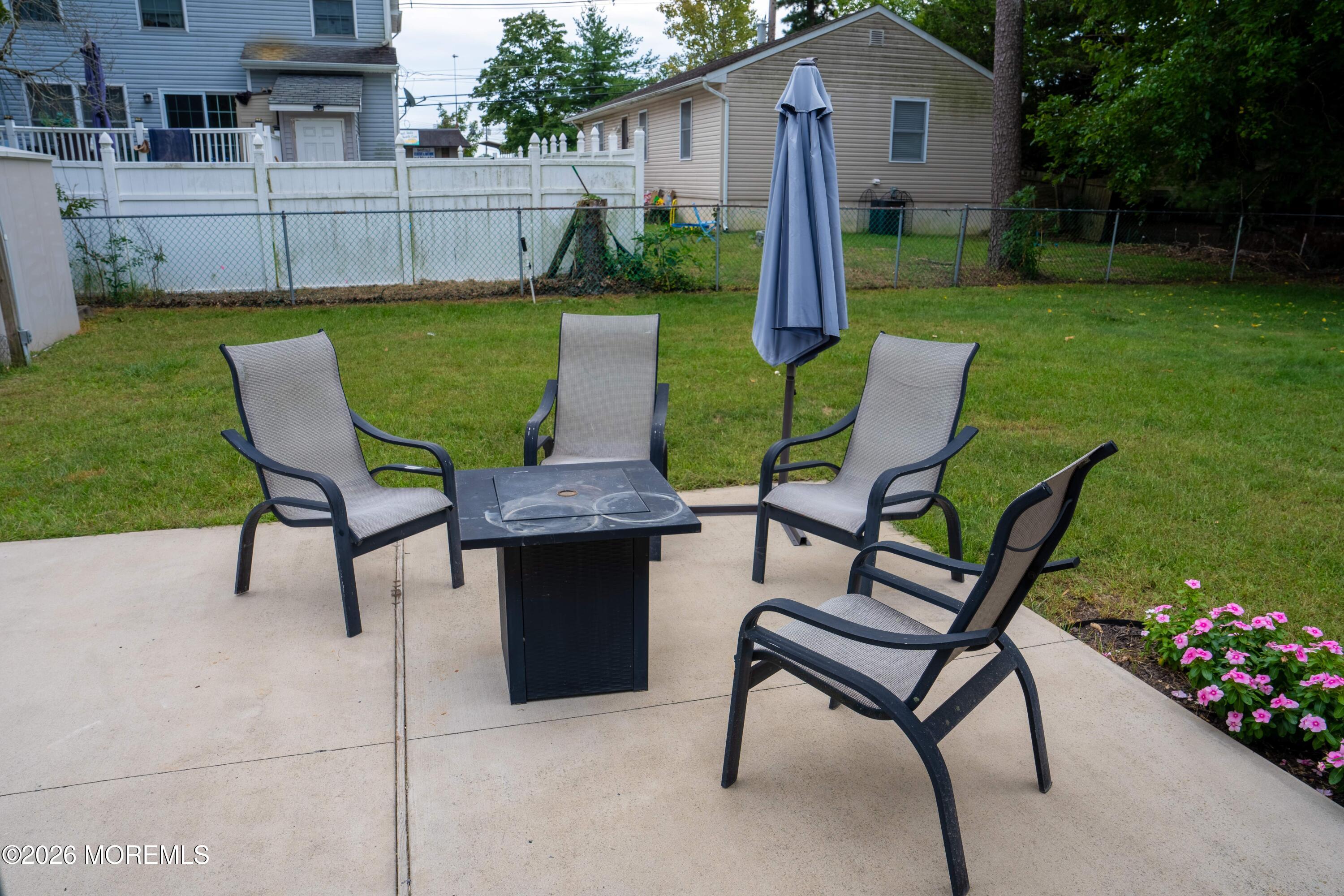 129 Spray Avenue Beachwood NJ 08722