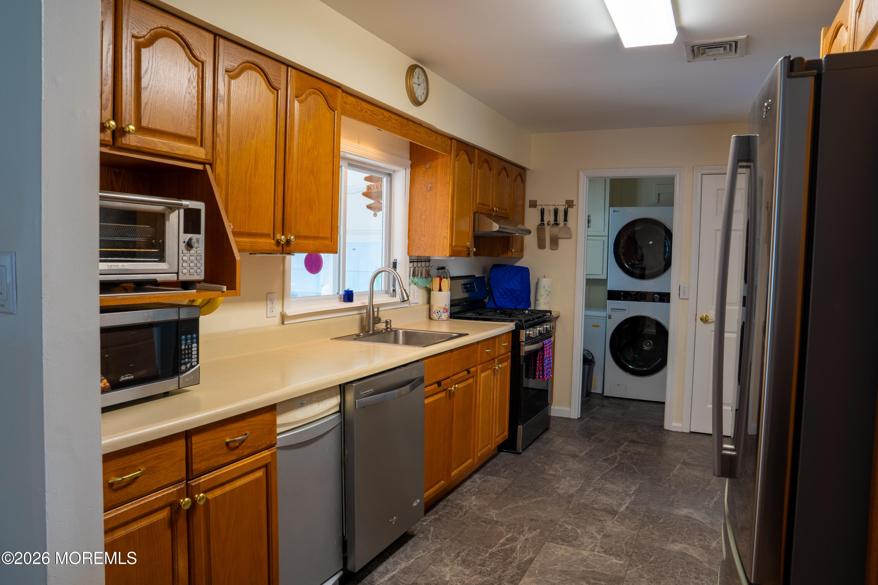 129 Spray Avenue Beachwood NJ 08722