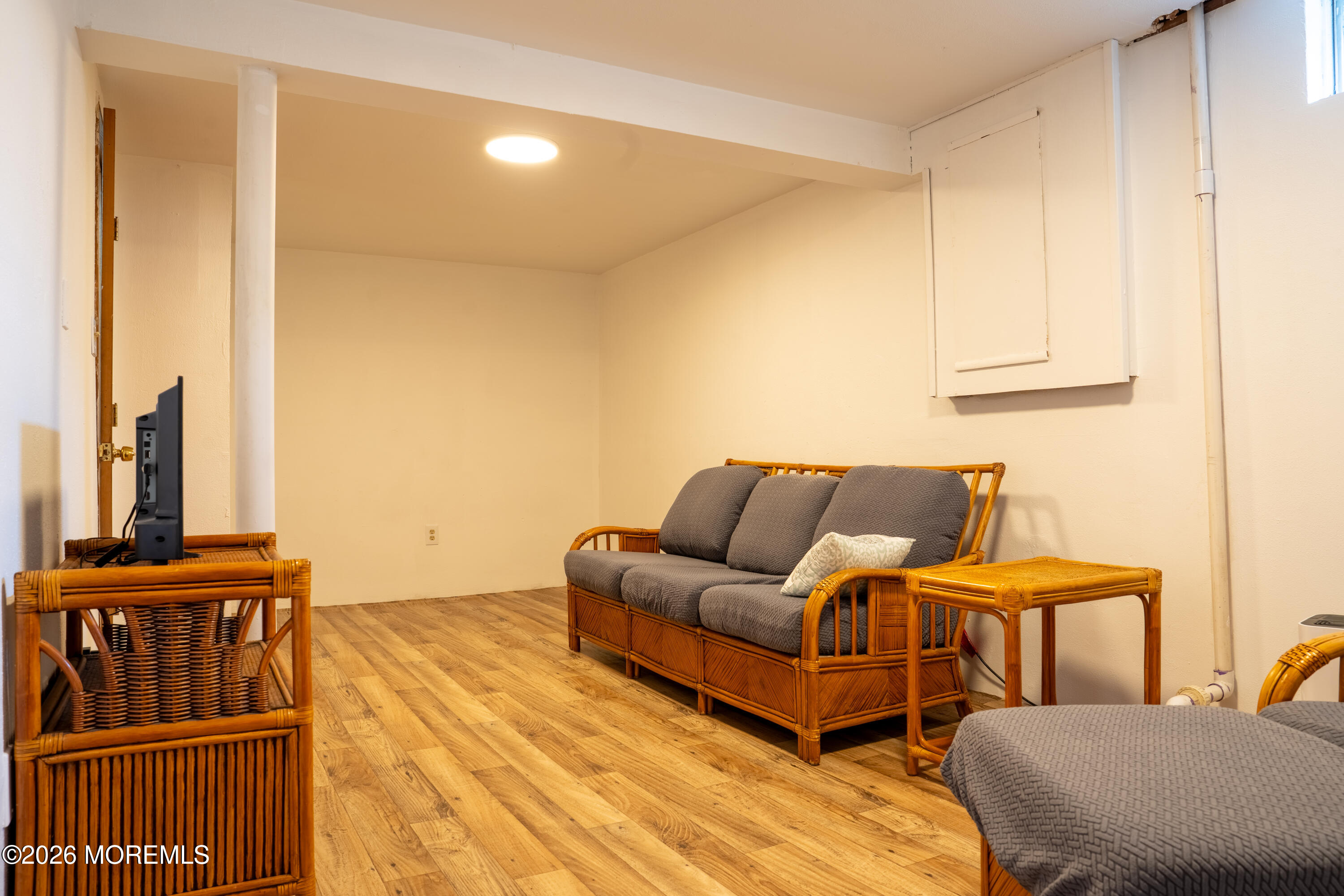 129 Spray Avenue Beachwood NJ 08722