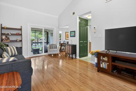 17 Belmont Court Red Bank NJ 07701