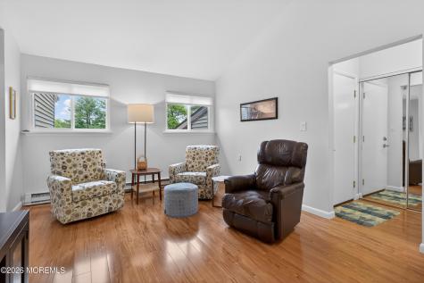 17 Belmont Court Red Bank NJ 07701