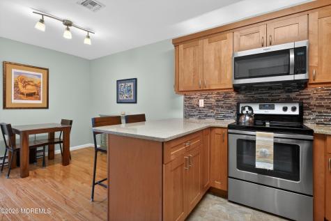 17 Belmont Court Red Bank NJ 07701