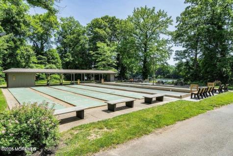 17 Belmont Court Red Bank NJ 07701