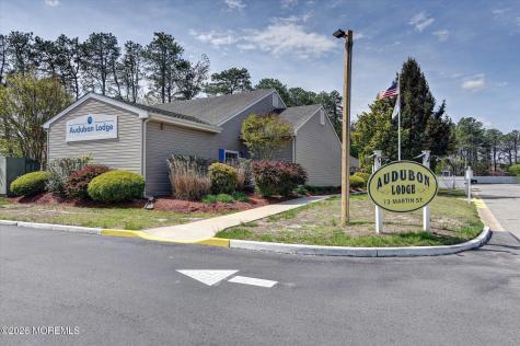 13 Bluebird Lane Whiting NJ 08759