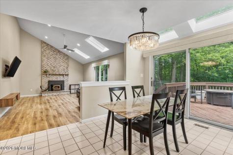 26 Ruset Lane Farmingdale NJ 07727