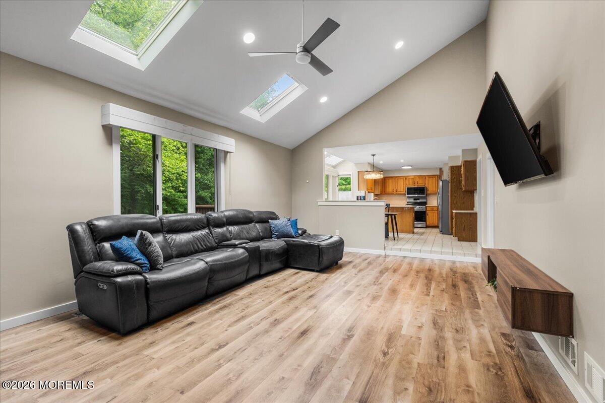 26 Ruset Lane Farmingdale NJ 07727