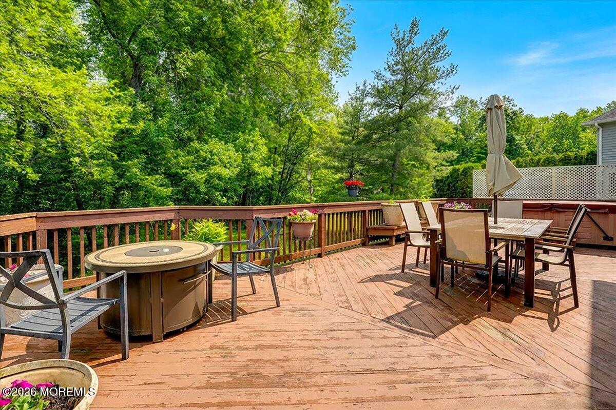26 Ruset Lane Farmingdale NJ 07727