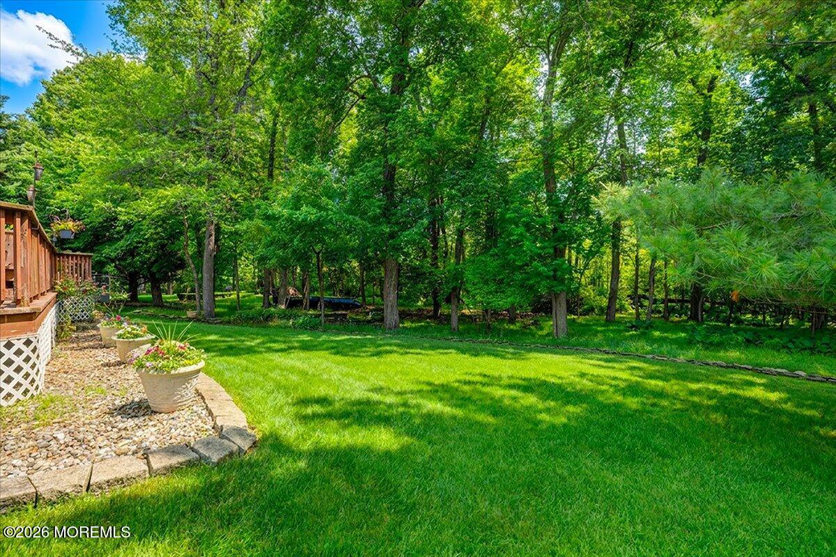 26 Ruset Lane Farmingdale NJ 07727