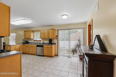 92 Birch Street Beachwood NJ 08722