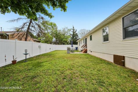 92 Birch Street Beachwood NJ 08722