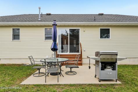 92 Birch Street Beachwood NJ 08722