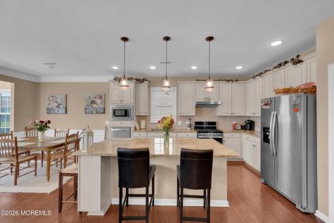 21 Aylesford Lane Manchester NJ 08759
