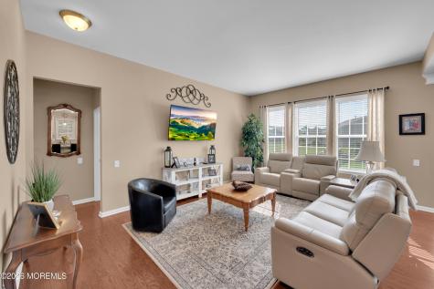 21 Aylesford Lane Manchester NJ 08759