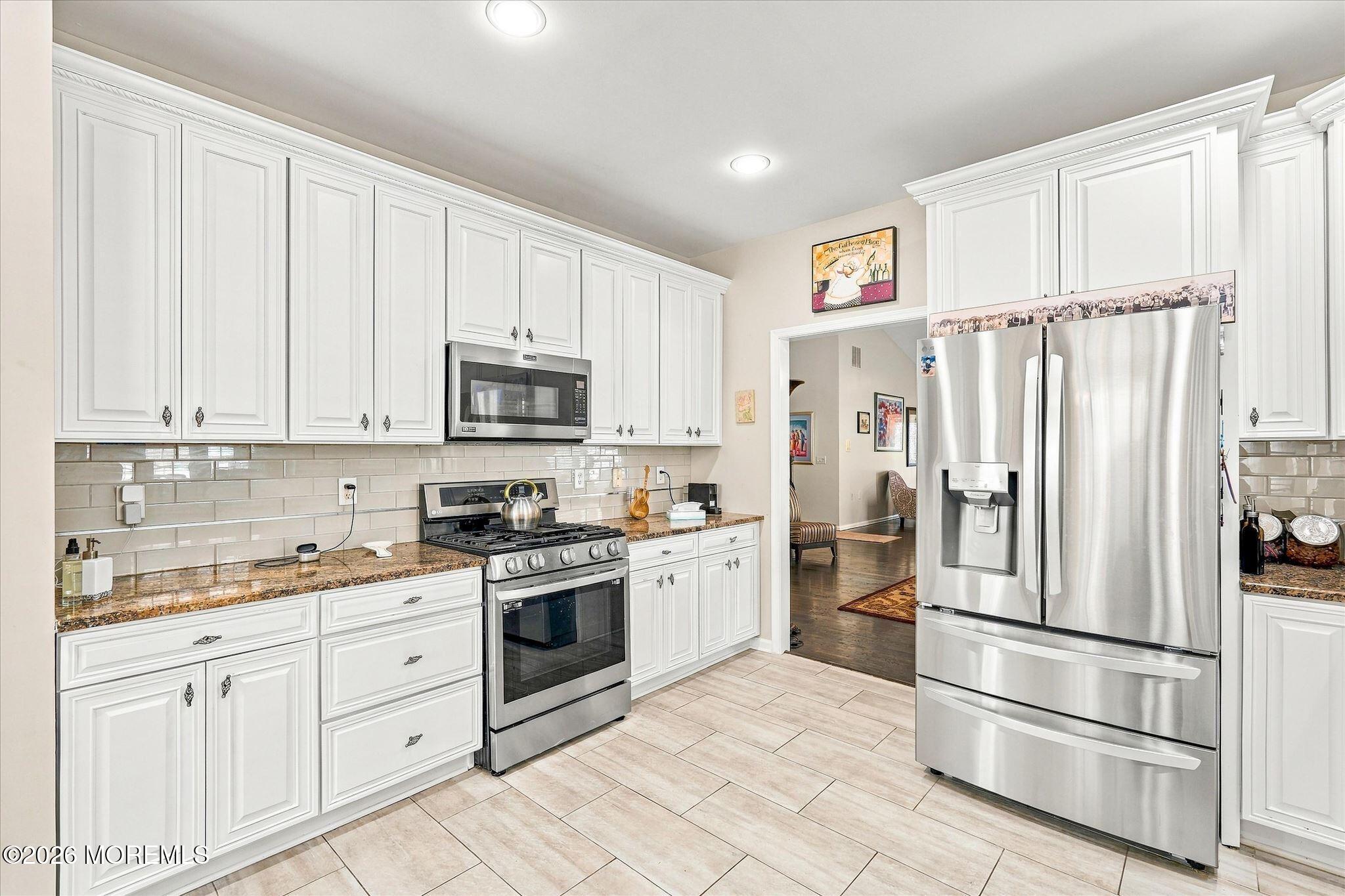 10 Salter Court Manalapan NJ 07726
