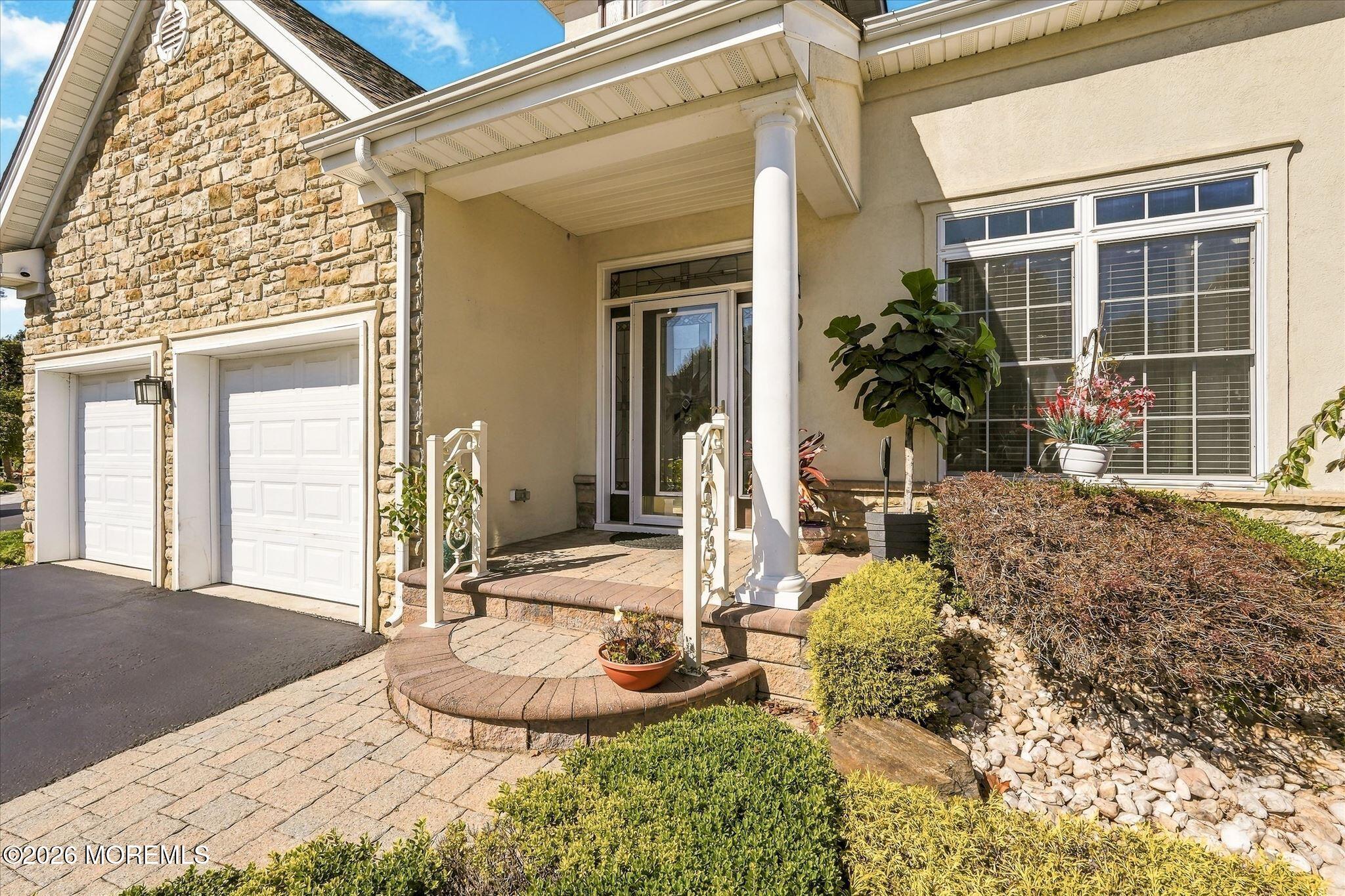 10 Salter Court Manalapan NJ 07726