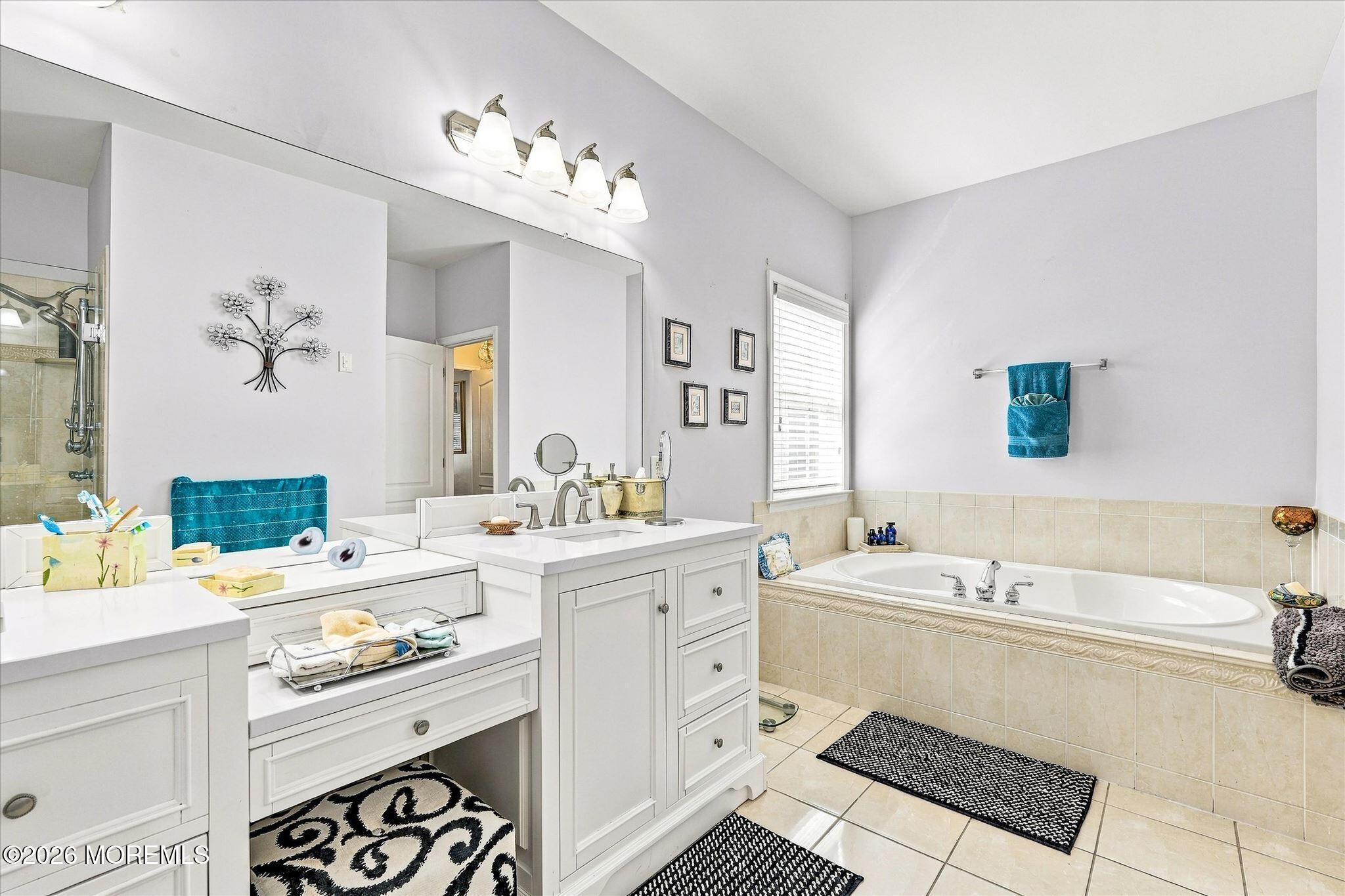 10 Salter Court Manalapan NJ 07726