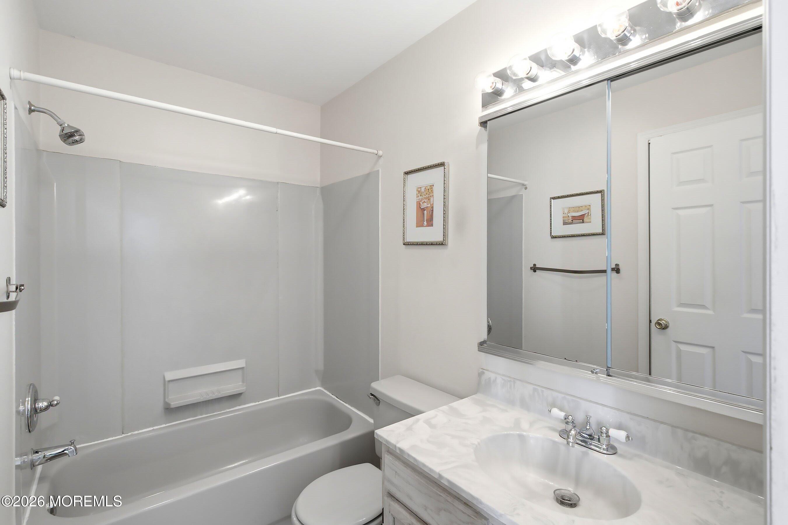 526 E Revere Way Galloway NJ 08205