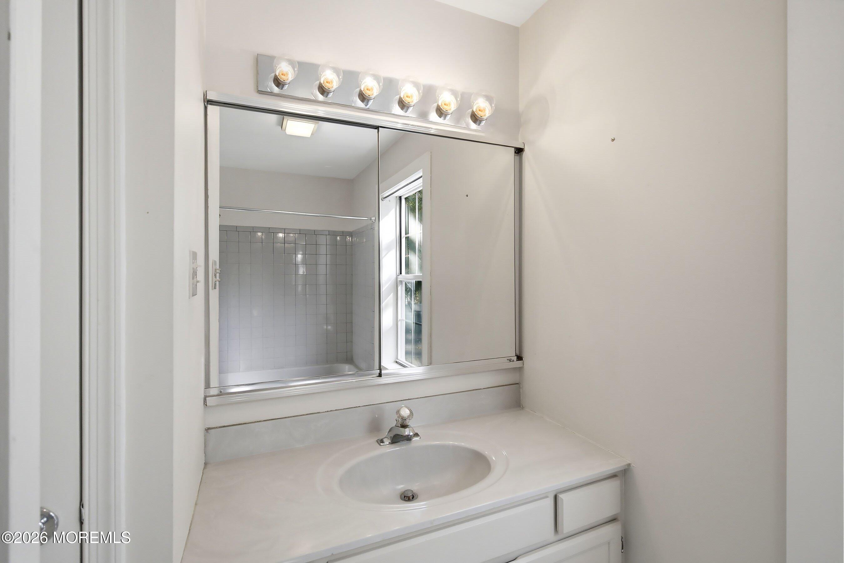 526 E Revere Way Galloway NJ 08205