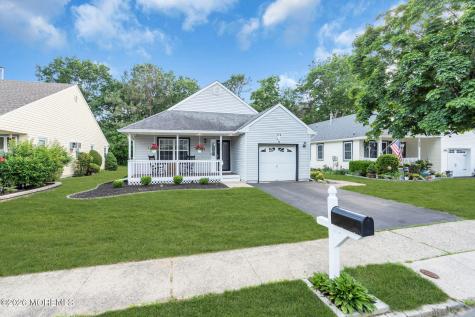 2349 Mount Hood Lane Toms River NJ 08753